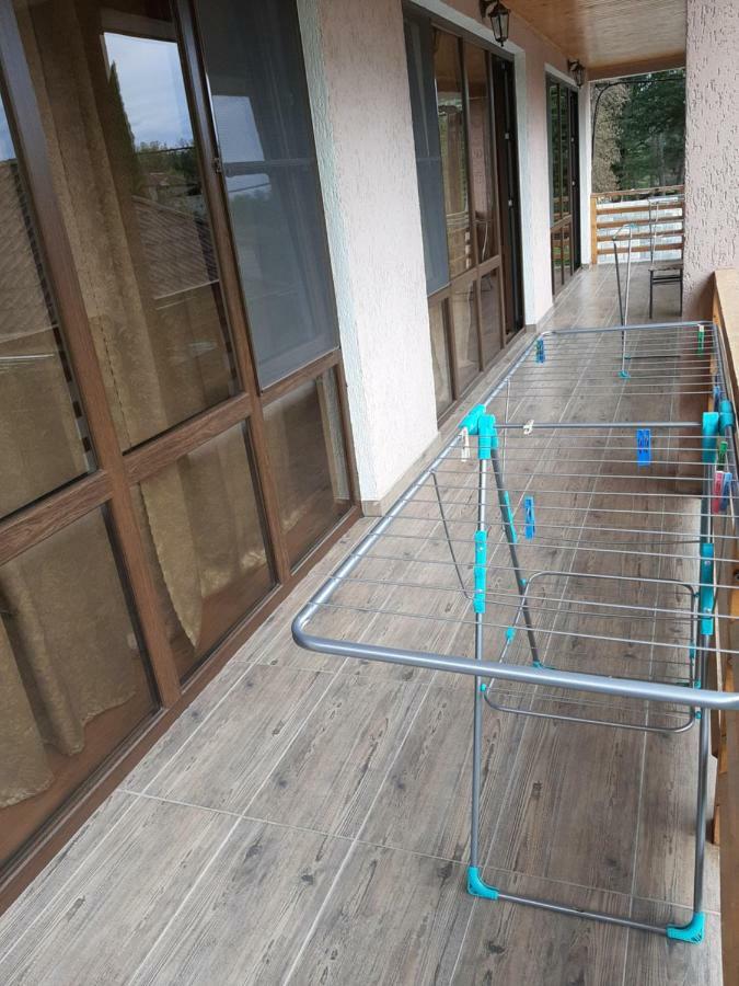 Гостевой Дом "Уют У Тумановых" Pizunda Exterior foto